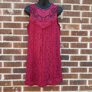 Entro NWT lined sleeveless burgundy lace mini dress Size S